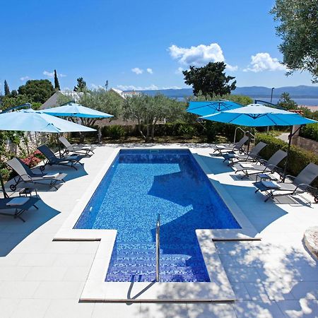 Apartments Semper - Heated Pool Bol Exterior foto