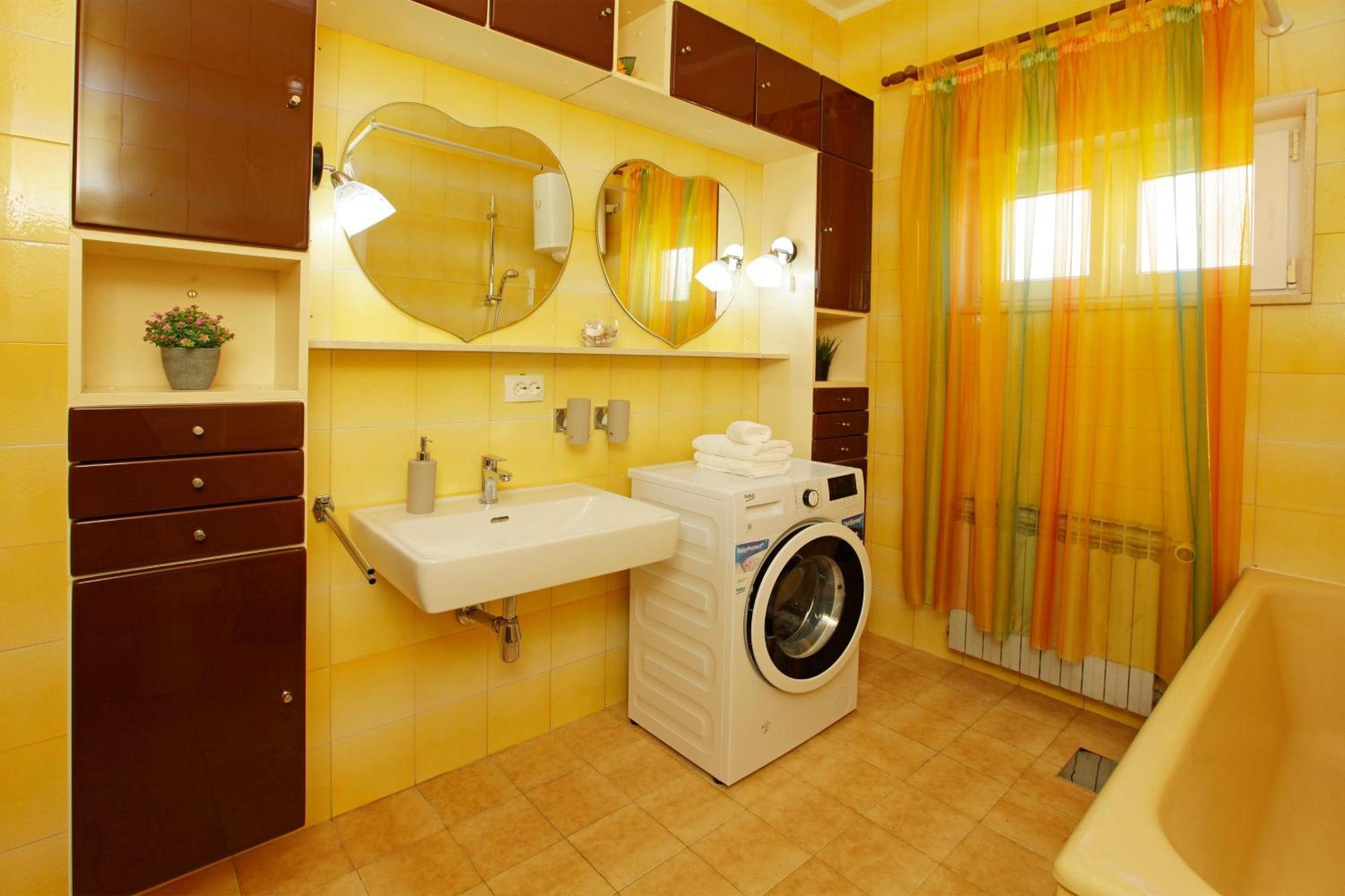 Apartments Semper - Heated Pool Bol Habitación foto