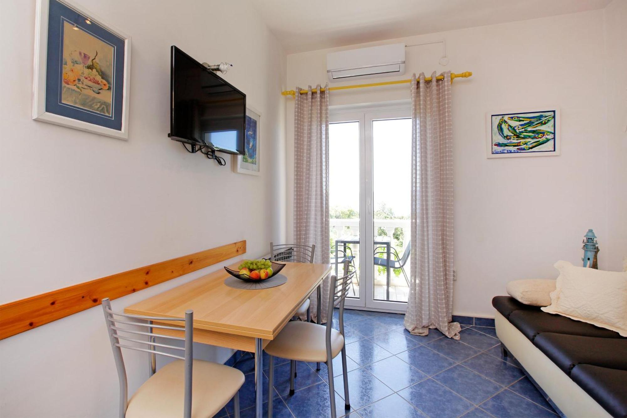 Apartments Semper - Heated Pool Bol Habitación foto