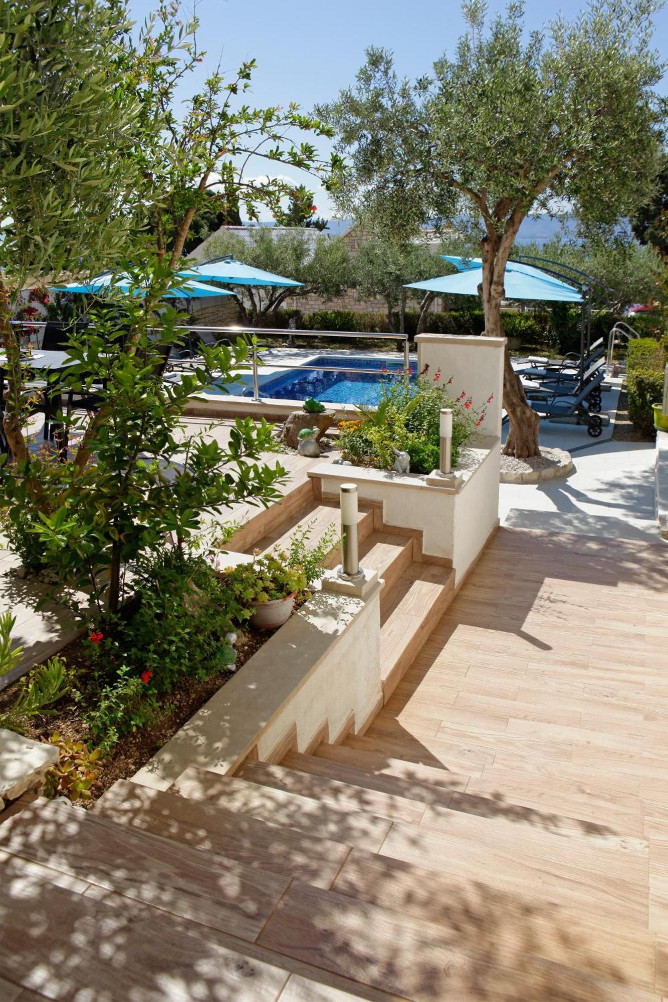 Apartments Semper - Heated Pool Bol Exterior foto